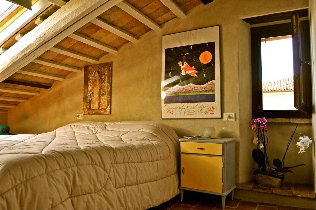 Pomarancio Bnb Saludecio Zimmer foto